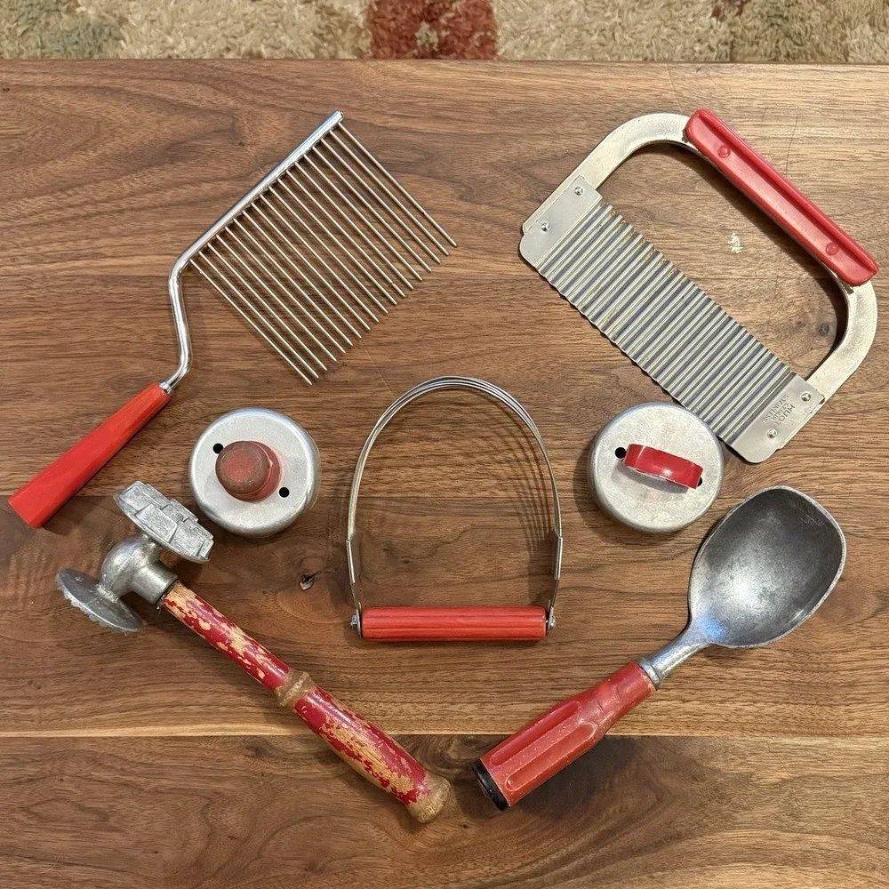7pc VTG 50s Red Handle Kitchen Utensils Country‎ Farmhouse Rustic Cooking Tools